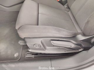 AUDI A6 Avant 40 2.0 TDI S tronic Business Sport 9