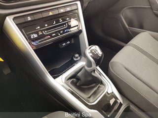 VOLKSWAGEN T-Roc 1.0 TSI Life 10