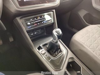 VOLKSWAGEN Tiguan 1.5 TSI ACT Life 9