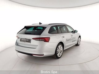 SKODA Octavia Wagon 2.0 TDI 150 CV SCR DSG Executive 2