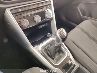 VOLKSWAGEN T-Roc 1.0 TSI Life 10