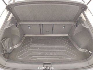 VOLKSWAGEN T-Roc 1.0 TSI Life 15