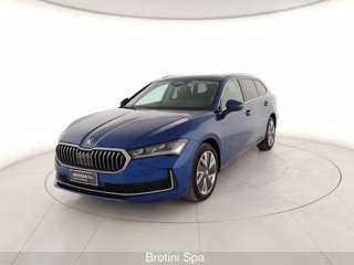 SKODA Superb 2.0 TDI DSG Wagon Style