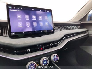 SKODA Superb 2.0 TDI DSG Wagon Style 12