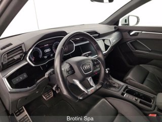 AUDI Q3 35 TDI S tronic S line edition 8