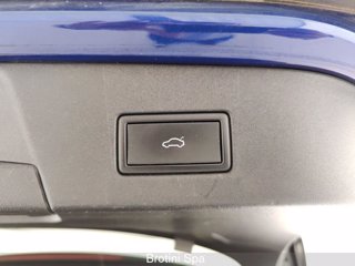 VOLKSWAGEN ID.4 Pro Performance 5