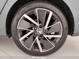 SKODA Octavia 1.5 e-TEC DSG Wagon Executive 6