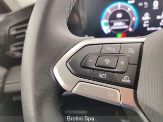 VOLKSWAGEN Tiguan 2.0 TDI 150 CV EVO SCR DSG Life 13