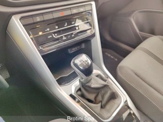 VOLKSWAGEN T-Roc 1.0 TSI Life 10