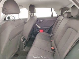 AUDI Q2 30 TDI Admired 9