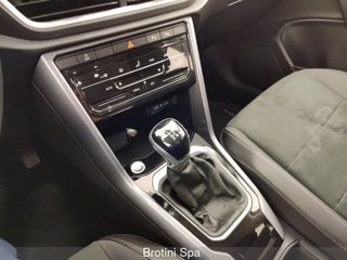 VOLKSWAGEN T-Roc 1.5 TSI ACT Style 10