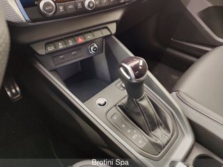 AUDI A1 SPB 40 TFSI S tronic Identity Black 10