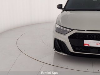 AUDI A1 SPB 40 TFSI S tronic Identity Black 4