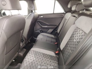 VOLKSWAGEN T-Roc 1.0 TSI R-Line 10