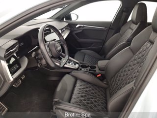 AUDI A3 SPB 40 TDI quattro S tr. Identity Black 6