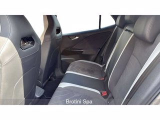 VOLKSWAGEN ID.3 Pro Performance 8