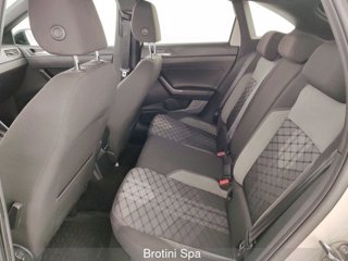 VOLKSWAGEN Taigo 1.0 TSI 110 CV R-Line 9