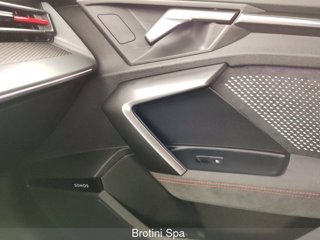 AUDI A3 RS 3 SPB TFSI quattro S tronic 14