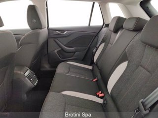 SKODA Kamiq 1.0 TSI 110 CV Style 8