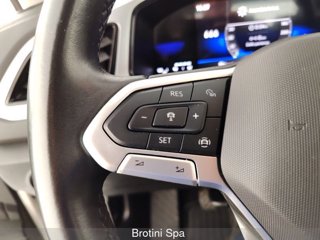 VOLKSWAGEN T-Roc 1.0 TSI Life 12