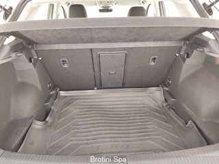 VOLKSWAGEN T-Roc 1.0 TSI Life 15