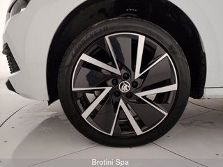 SKODA Kamiq 1.0 TSI Black Dots 5