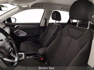 AUDI Q3 35 TDI S tronic Business Advanced 8