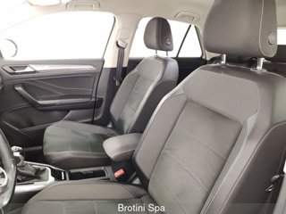VOLKSWAGEN T-Roc 1.0 TSI Style 8