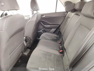 VOLKSWAGEN T-Roc 1.0 TSI Style 9
