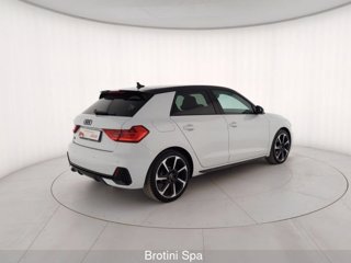 AUDI A1 SPB 30 TFSI Identity Black 2