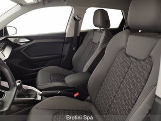 AUDI A1 SPB 30 TFSI Identity Black 8