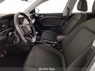 AUDI A1 SPB 30 TFSI  Identity Black 6