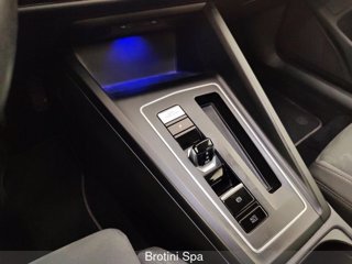 VOLKSWAGEN Golf 1.5 TGI DSG Style 11