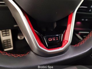 VOLKSWAGEN Golf 2.0 TSI GTI MT Ultimate 90/110 16