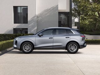 AUDI Q3 TDI 110 kW S tronic Business 1