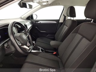 VOLKSWAGEN T-Roc 1.5 TSI ACT DSG Life 6