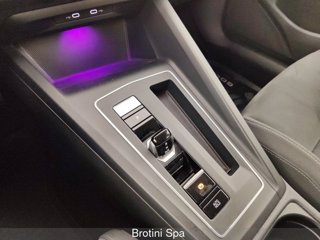 VOLKSWAGEN Golf 2.0 TDI DSG SCR Style 11