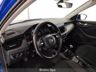 SKODA Kamiq 1.0 TSI Ambition 7