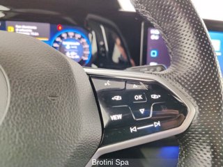 VOLKSWAGEN Golf 1.5 TSI 150 CV EVO ACT R-Line 12