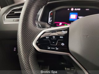 VOLKSWAGEN Tiguan 2.0 TDI 150 CV SCR DSG R-Line 13