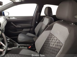 VOLKSWAGEN Polo 1.0 TSI R-Line 8