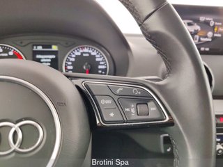 AUDI Q2 35 TFSI Admired 12