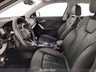 AUDI Q2 35 TFSI Admired 6