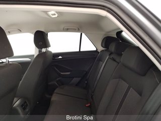 VOLKSWAGEN T-Roc 1.0 TSI Life 9