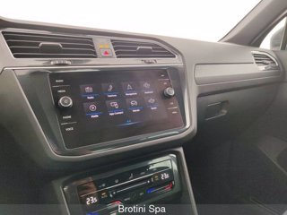 VOLKSWAGEN Tiguan 2.0 TDI 150 CV SCR DSG 4MOTION R-Line 11