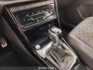 VOLKSWAGEN T-Roc 1.5 TSI ACT DSG R-Line 10