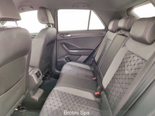 VOLKSWAGEN T-Roc 1.5 TSI ACT DSG R-Line 9