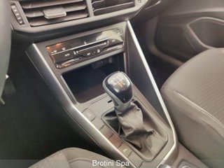 VOLKSWAGEN Polo 1.0 TSI Life 10