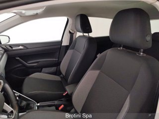 VOLKSWAGEN Polo 1.0 TSI Life 8