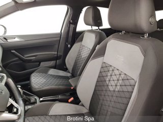 VOLKSWAGEN Taigo 1.5 TSI 150 CV DSG R-Line 8